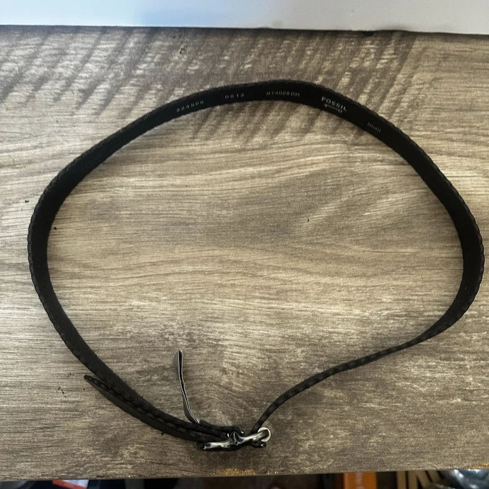 Fossil Women's Belt Black Scalloped Leather Detailed Feminine Boho Mid Width Sm